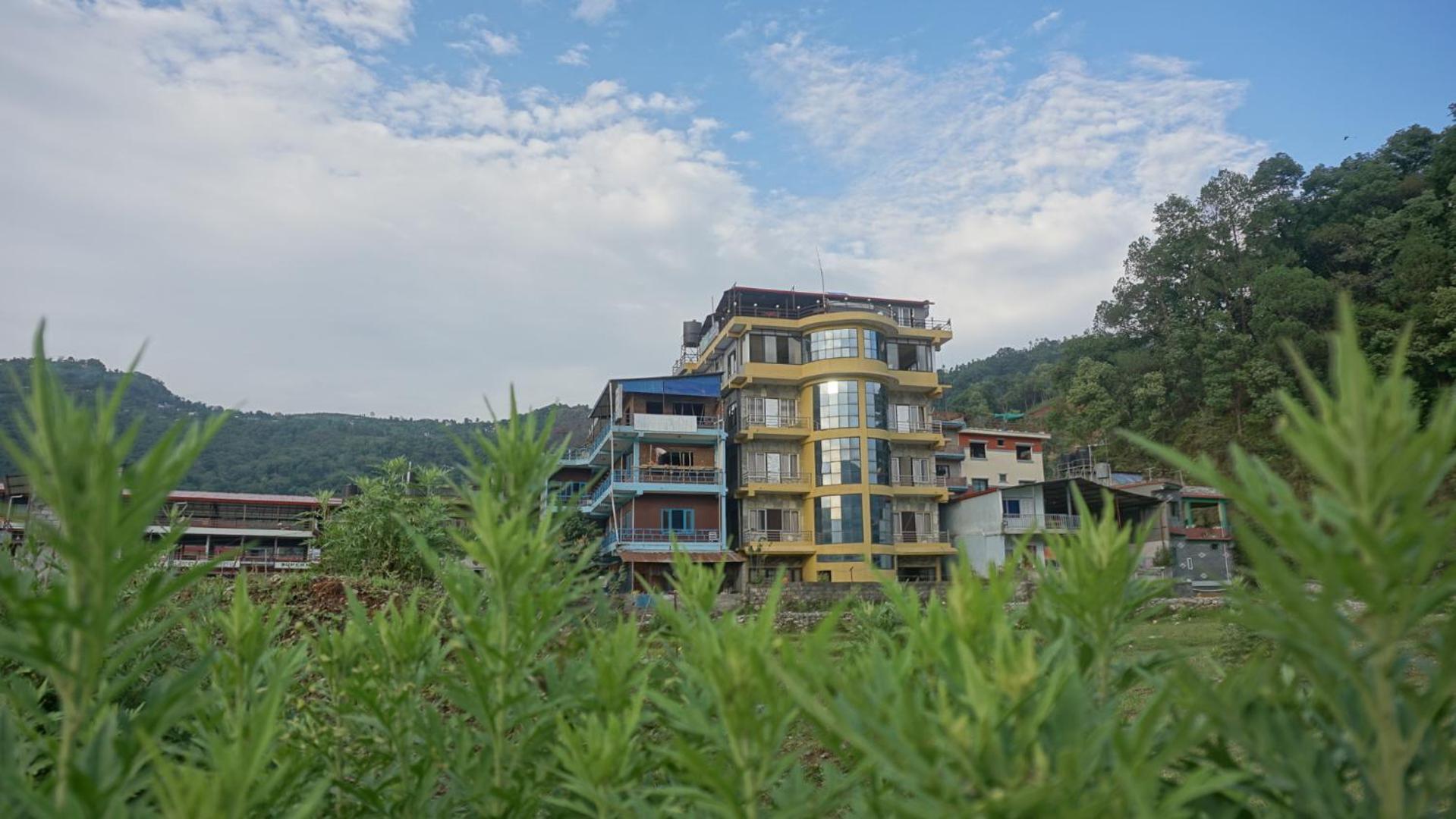 Tranquil Water Guest House Pokhara Exterior foto